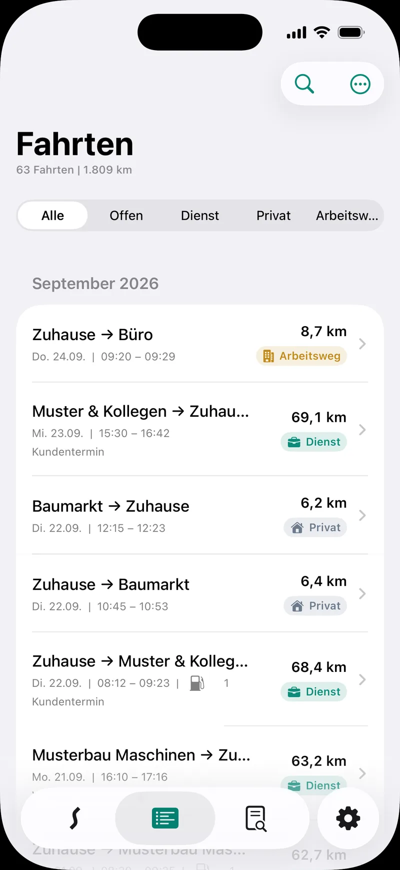 Fahrtenliste mit Zeiten, Kilometern und der Kategorie jeder Fahrt.
